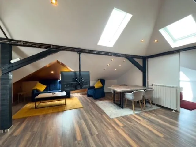 Edo 4 Apartman Póla