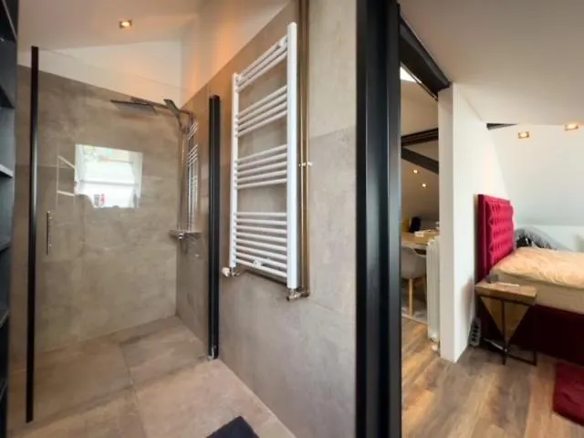 Edo 4 Apartman Póla